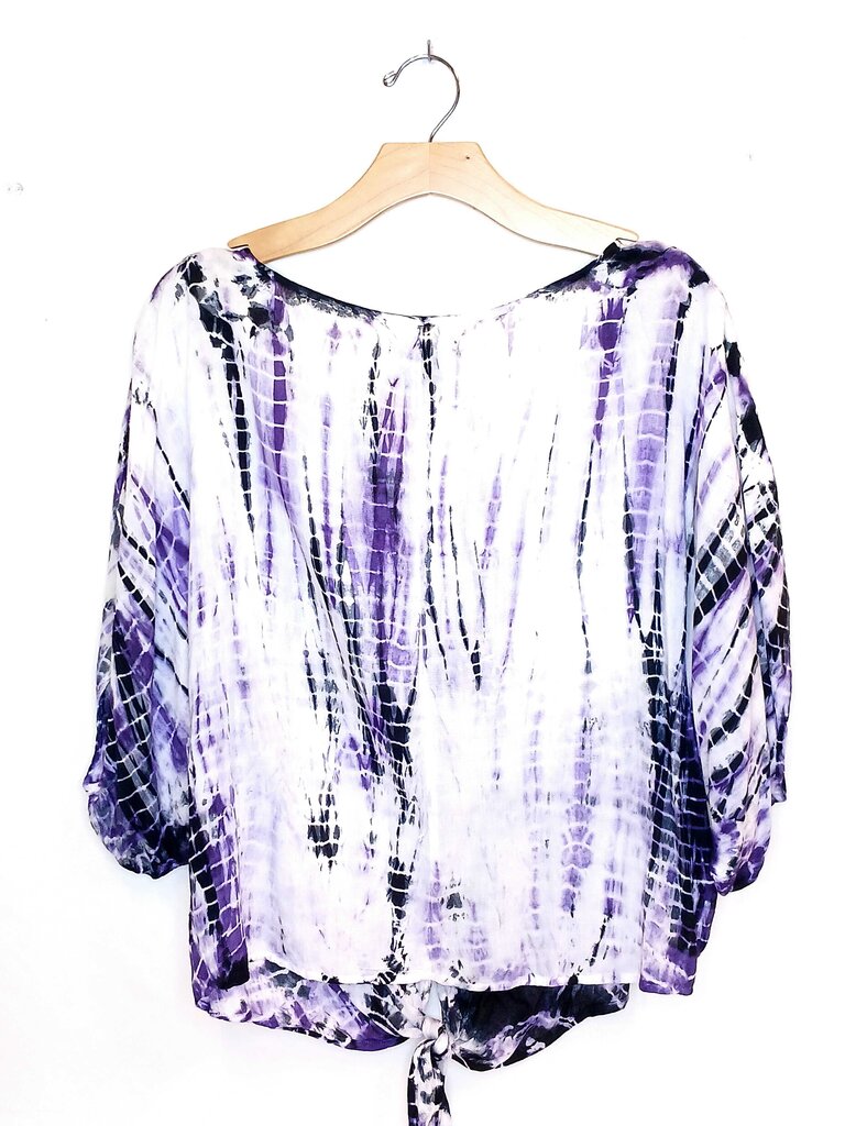 Chelsea & Theodore 3/4 Sleeve Tye Die Blouse