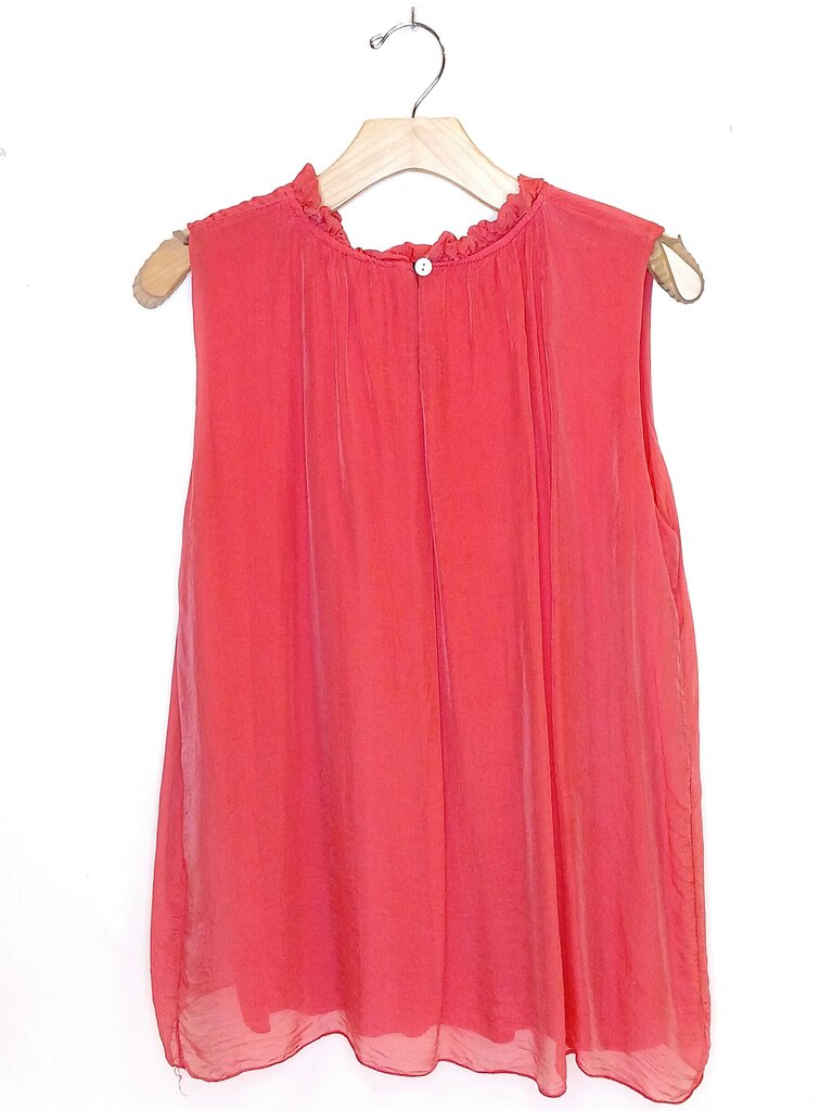 Gigi Moda 100% Silk Sleeveless Flowy Blouse
