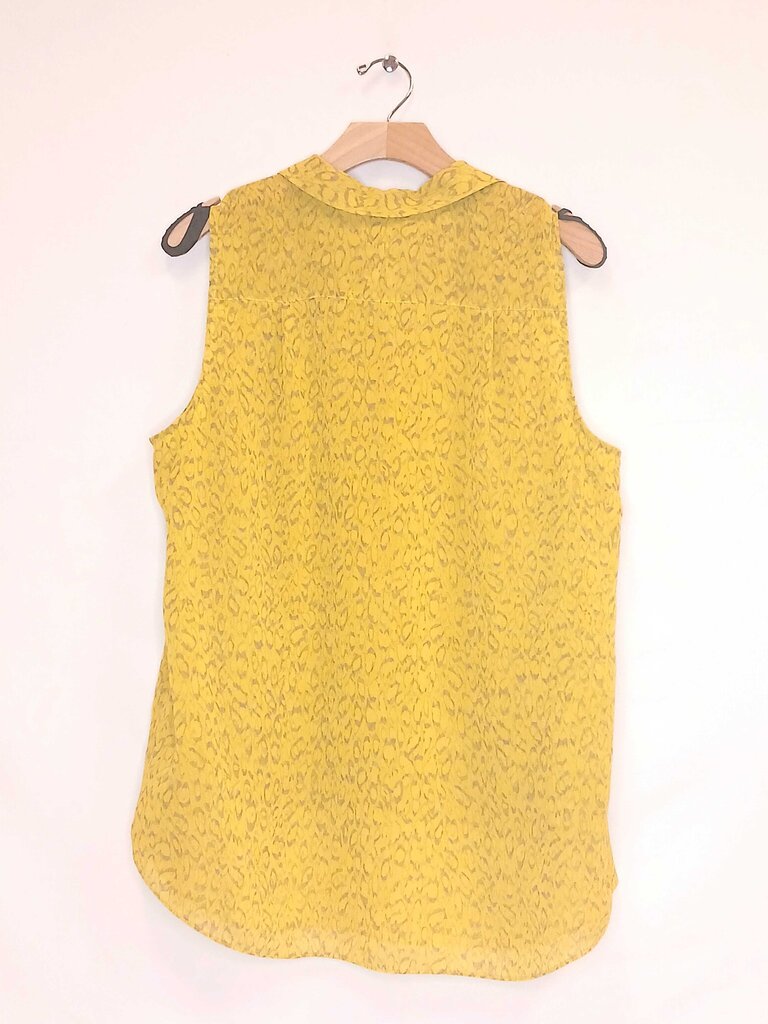 Cabi Sleeveless Button Down Ruffle Top