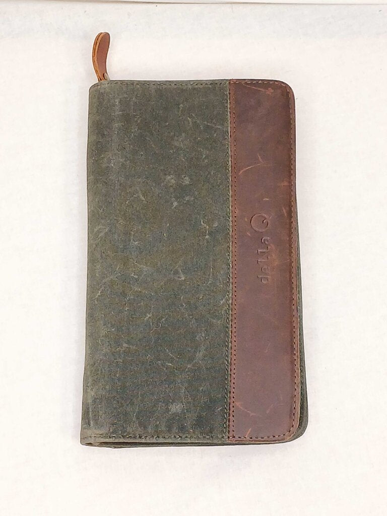 Della Q Makers Canvas Wallet