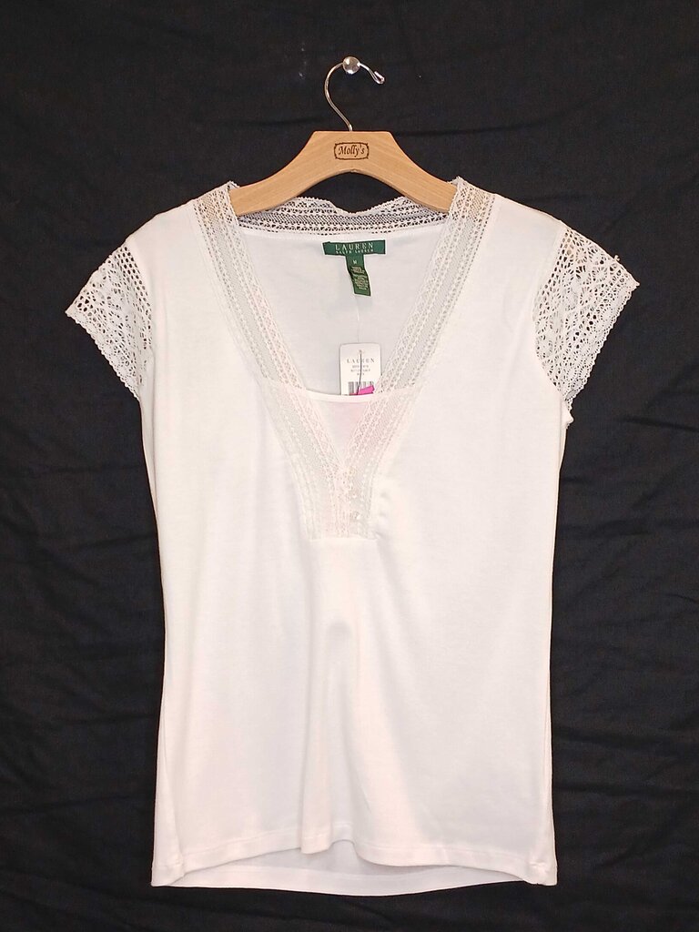 Short Lace Sleeve Top