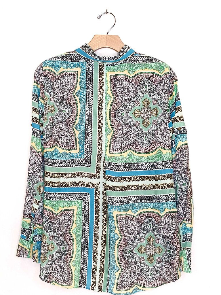 Ellen Tracy Long Sleeve Button Up Top