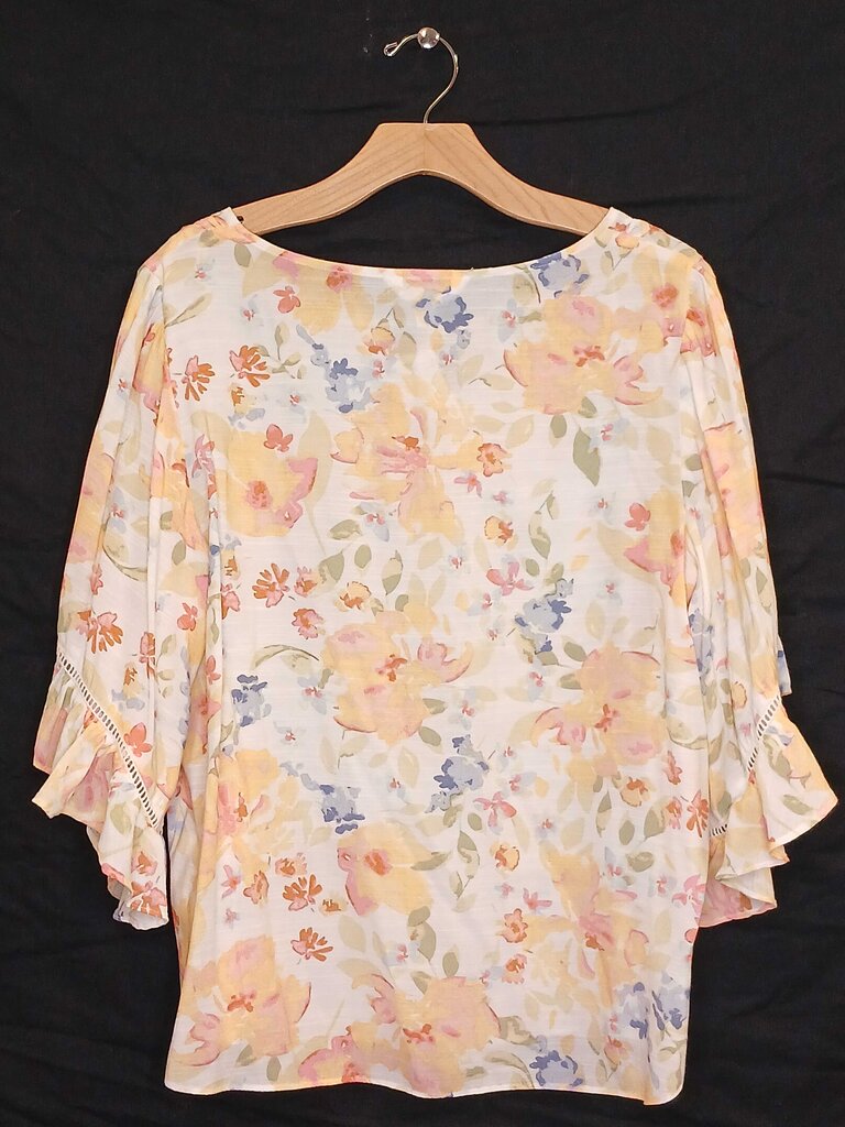 Floral 3/4 Sleeve Top
