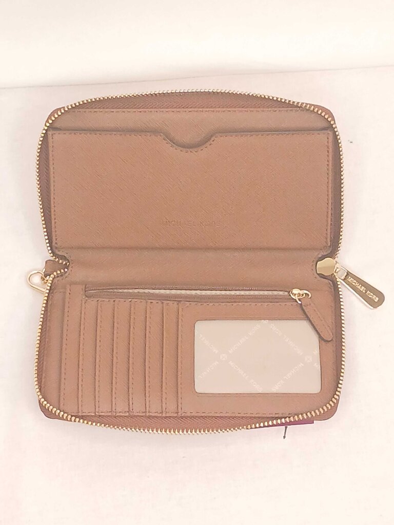 Micheal Kors Saffiano Leather Smart Phone Wallet
