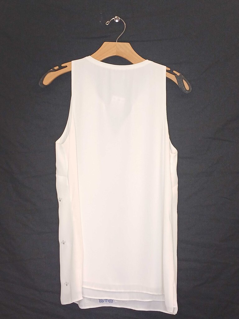 White House Black Market Sleeveless V Neck Embroidered Blouse