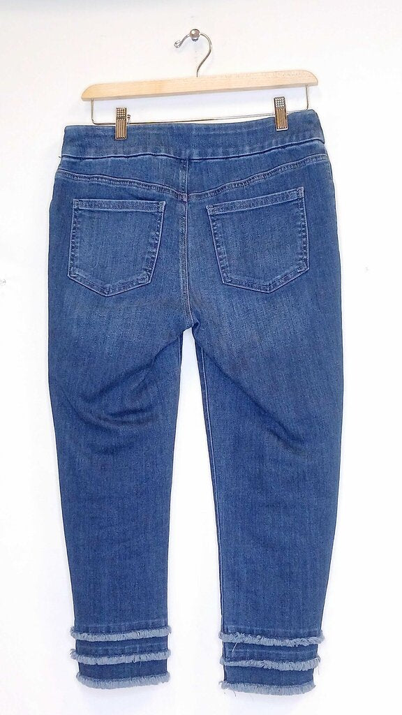 Chicos Fringe Ends Capri Jeggings Dark Wash