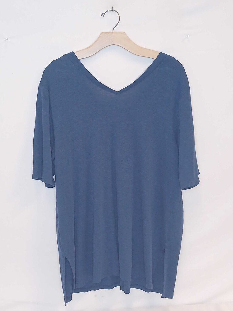 "Prima Double V Elbow Sleeve Tunic"