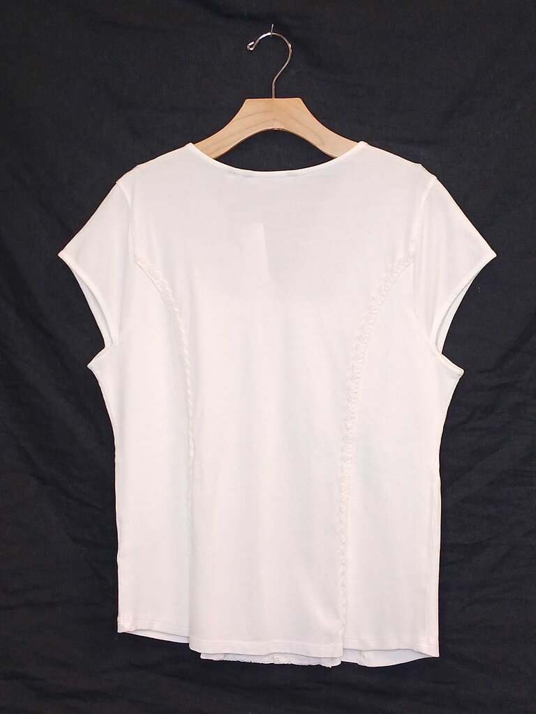 Soft Surounding Lace Front Short Sleeve Top