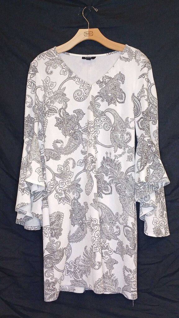 MSK Short Flowy Sleeve Dress