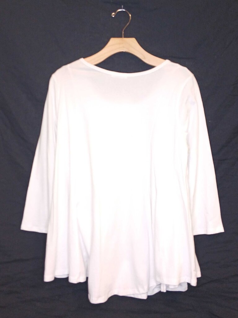 Et Lois 3/4 Sleeve Flowy Top