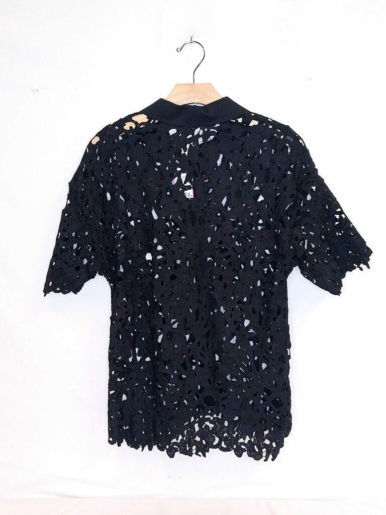 Wynne Collection Flower Cut Out Short Sleeve Top