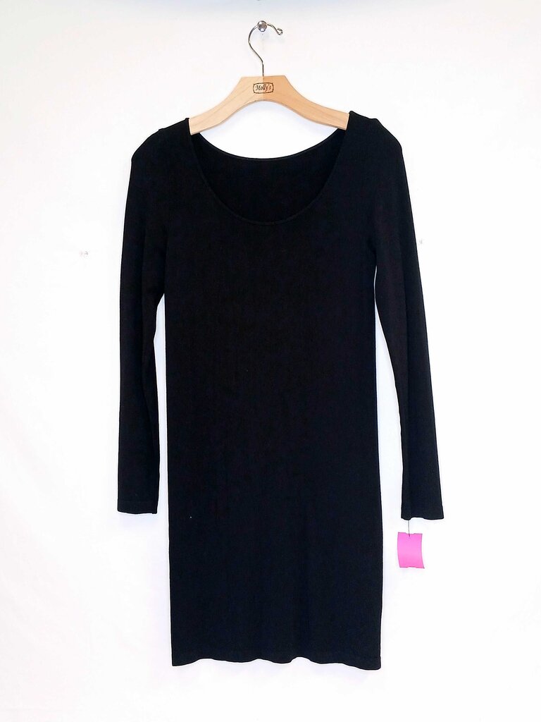 M. Rena Long Sleeve Simple Dress