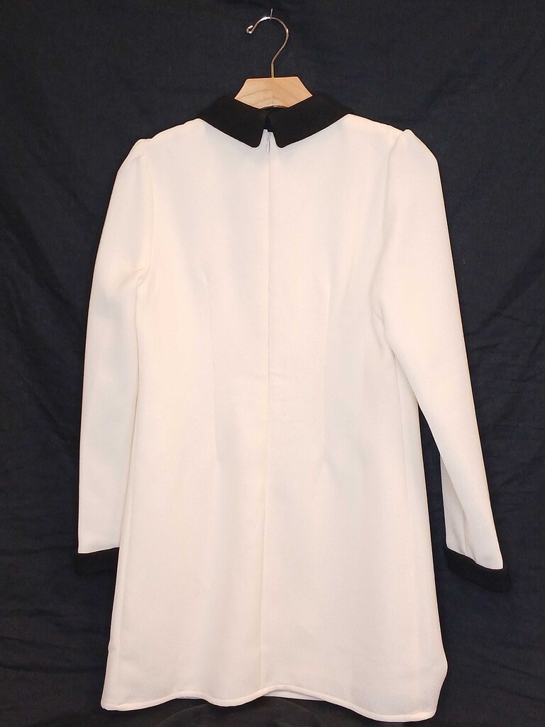 Holiday Lady Long Sleeve Flower Applique Collared top