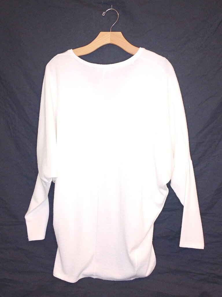 White Hosue Black Market Long Sleeve Sweater