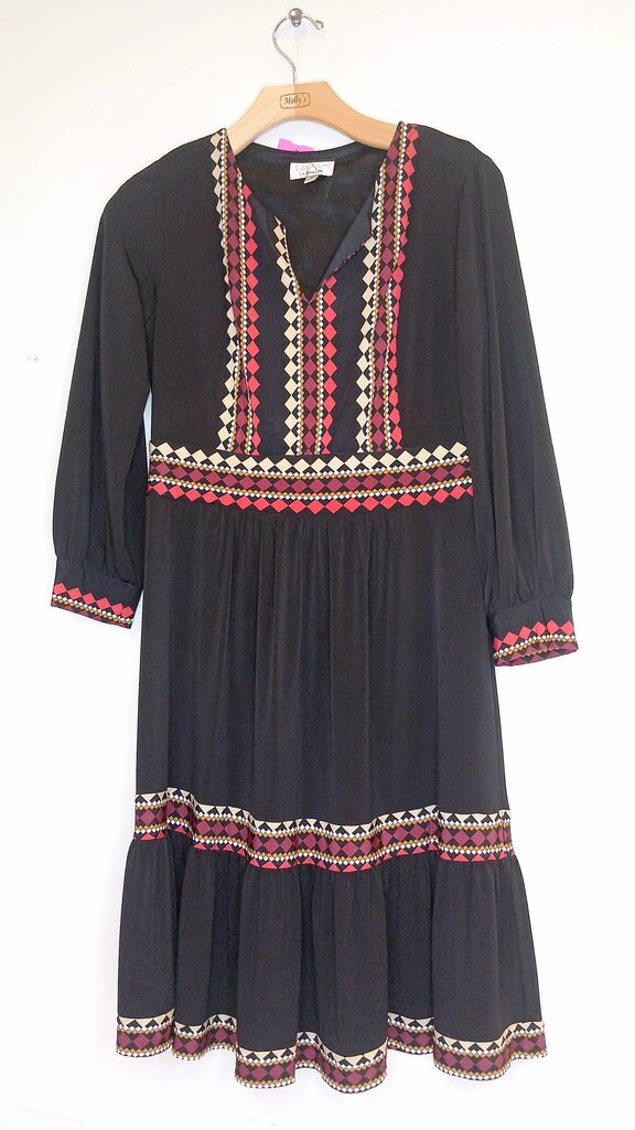 Robbie Bee Long Sleeve Short Dress