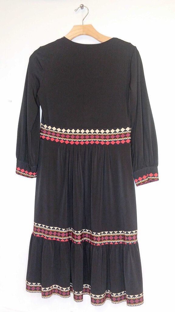 Robbie Bee Long Sleeve Short Dress