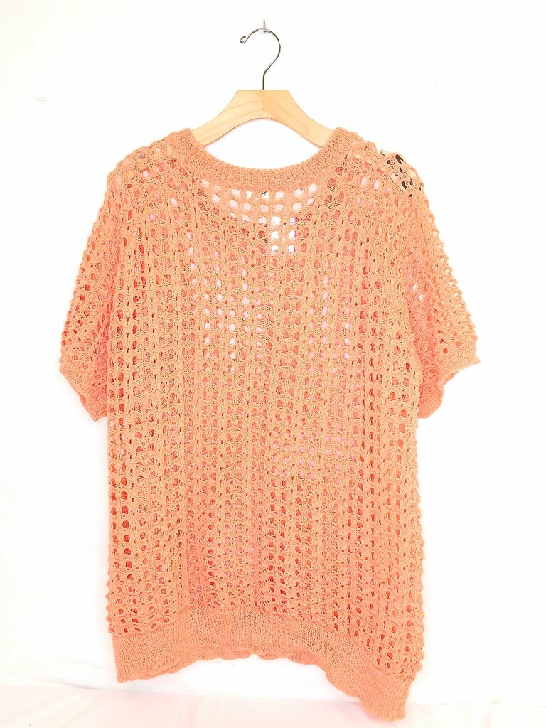 Easel Short Sleeve Knit Top