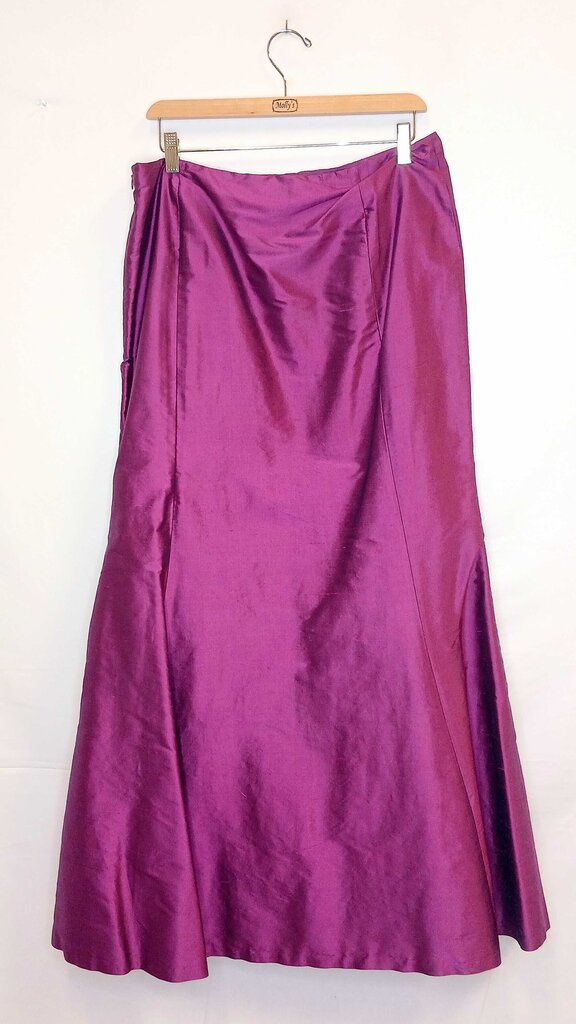 Shani Silk Jacket and Skirt Set