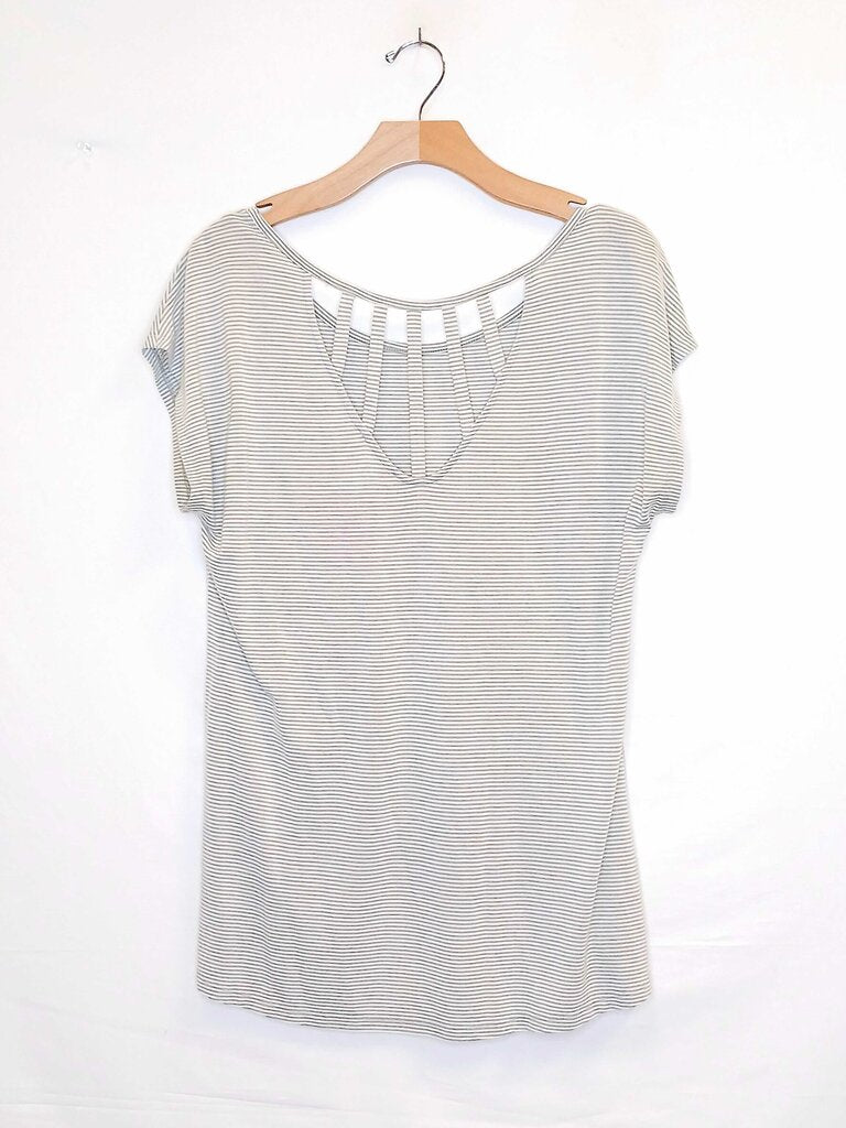 White Hosue Black Market Short Sleeve Stripped Top