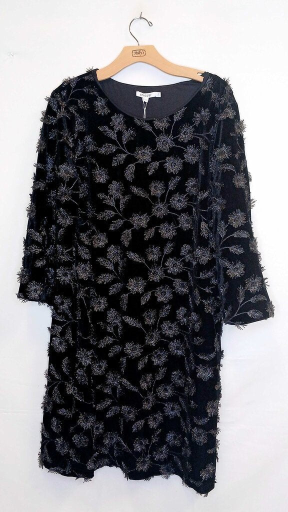 Chicos 3D Flower Velevet Dress