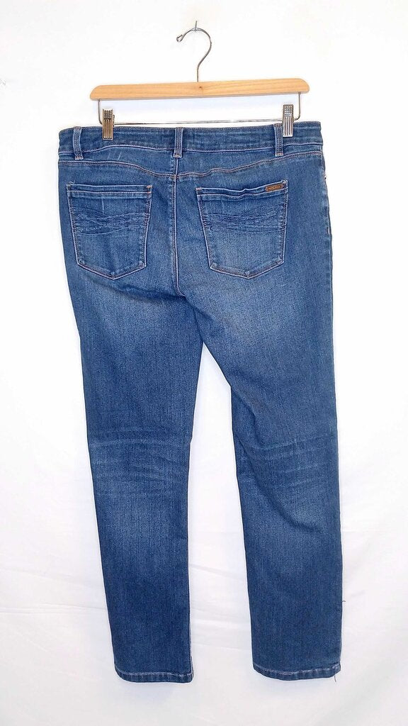 White Hosue Black Market Jeans