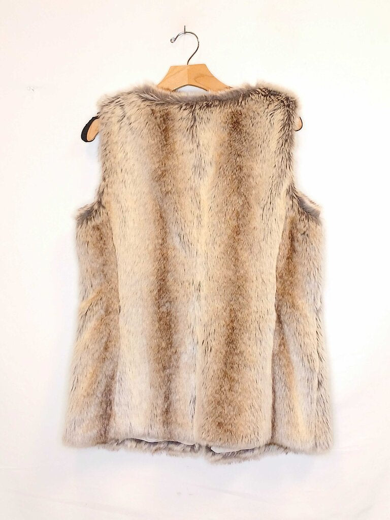 White Hosue Black Market Faux Fur Vest