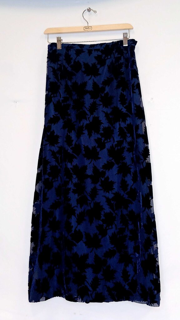 Ces Asuces Long Velvet Leaf Print Skirt