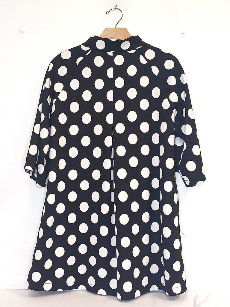 Short Sleeve Polka Dot Button Jacket