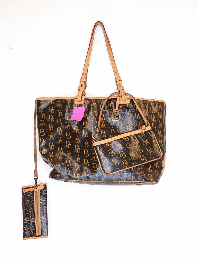 Dooney & Bourke Blakely Continental Wallet Monogram