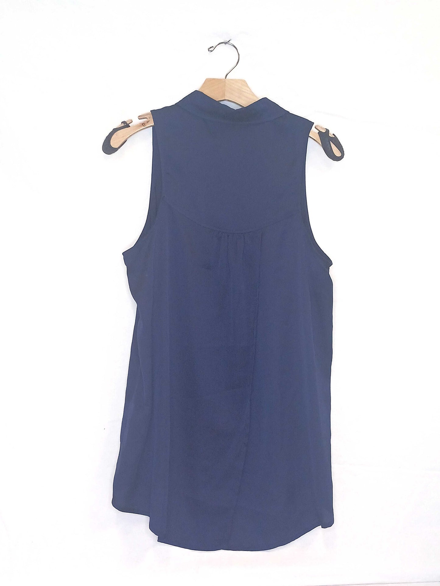 Sleevless Button Up Top