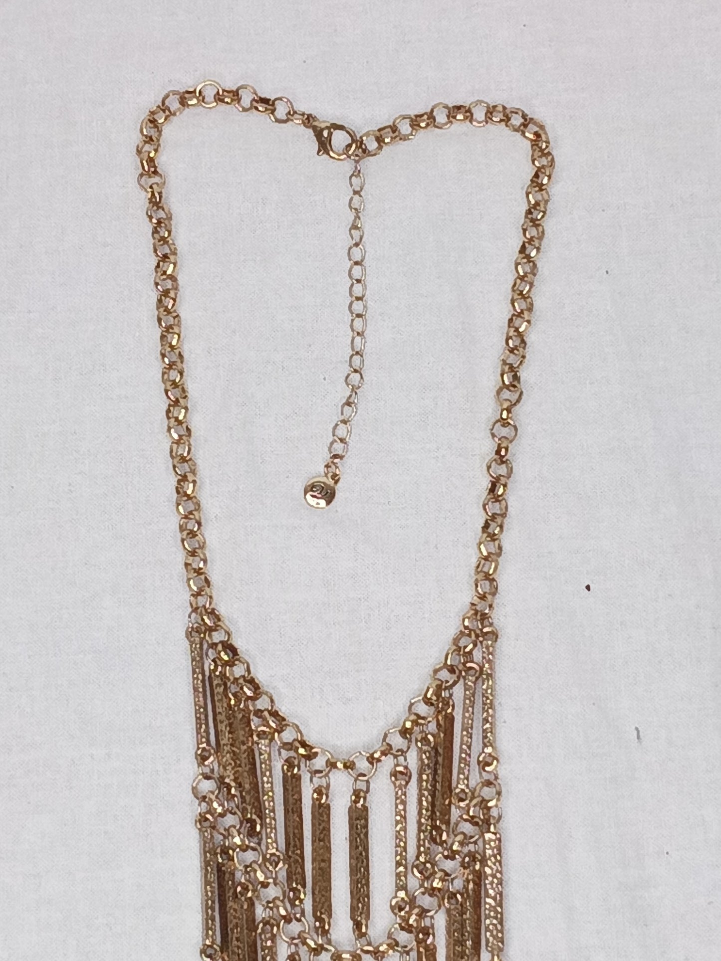 Versona Necklace