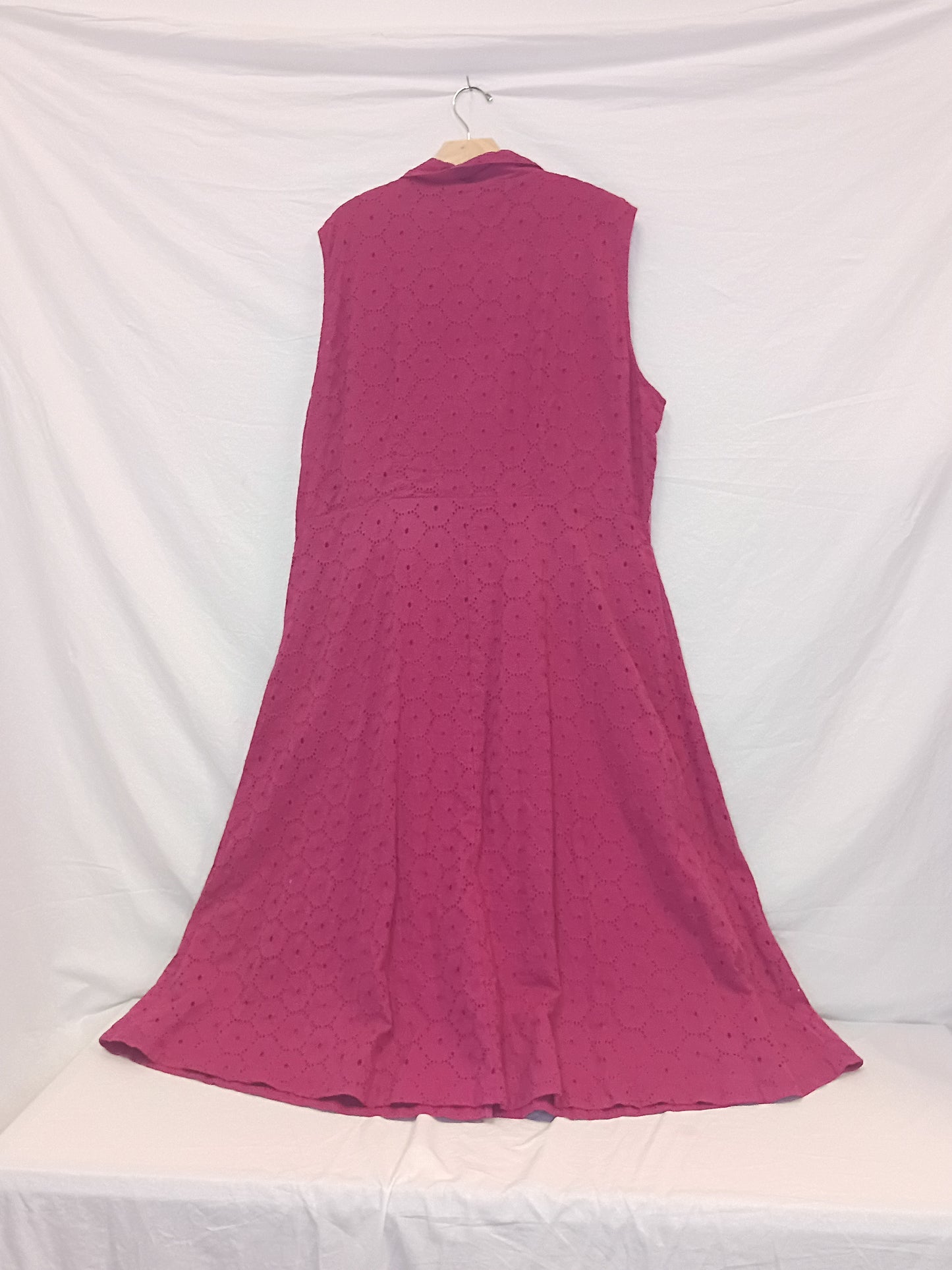 J. Peterman Company Maxi