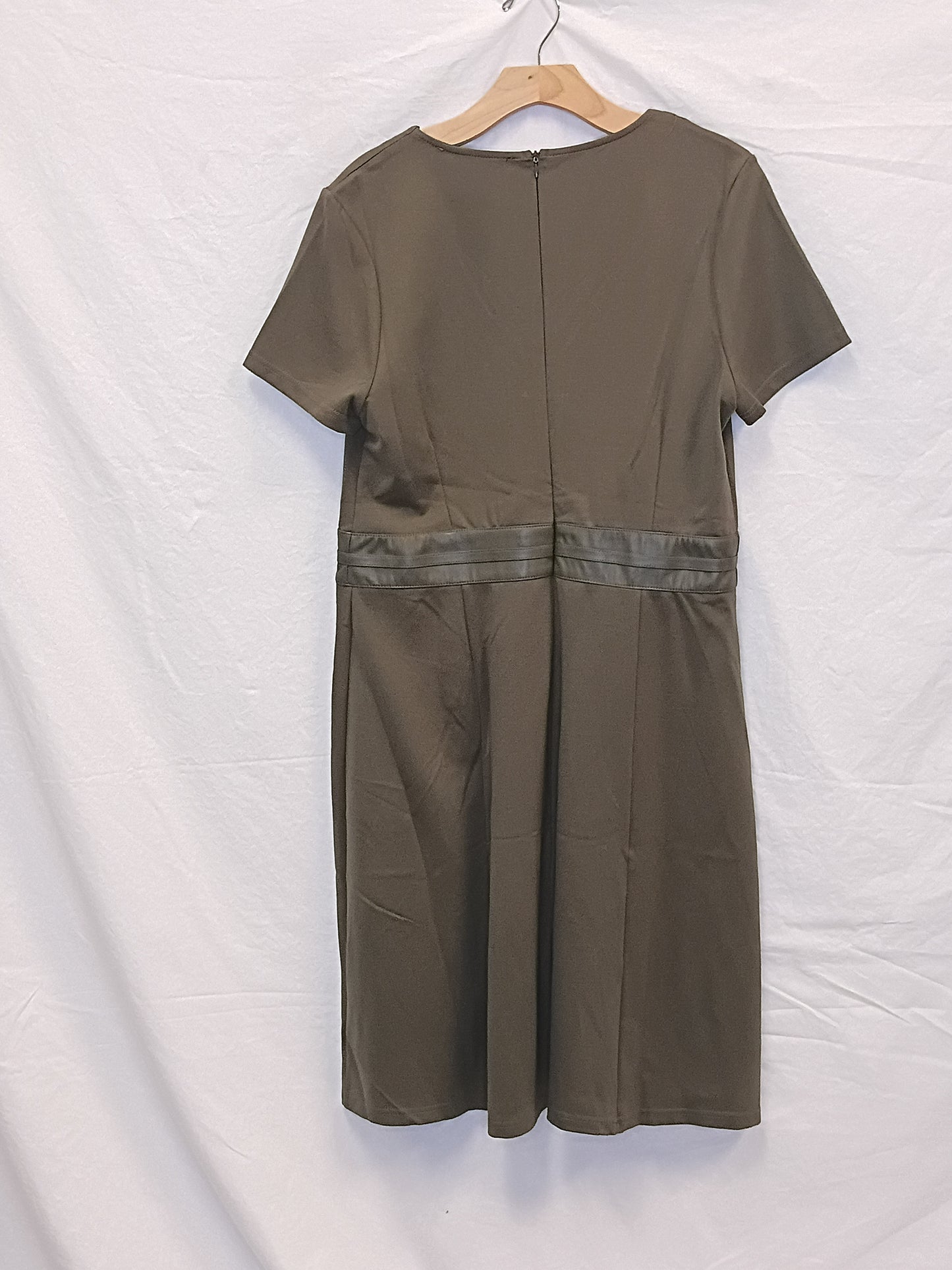 Ellen Tracy Midi Dress