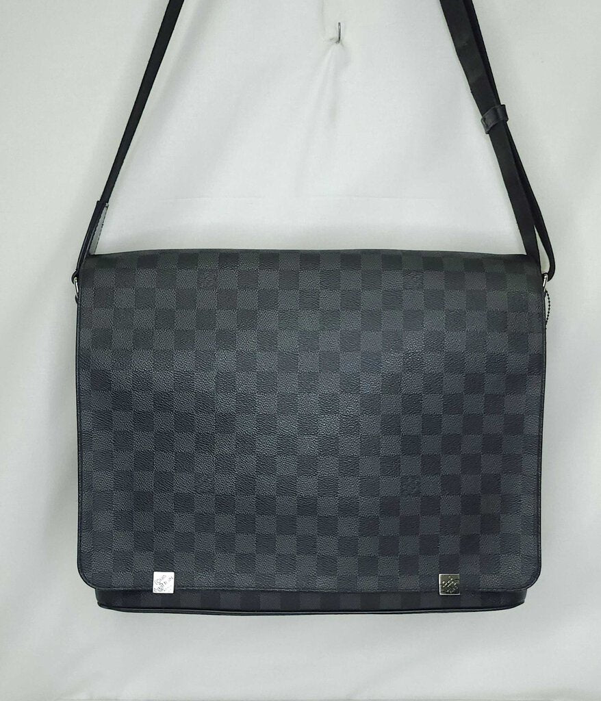 Louis Vuitton 2017 Computer Bag Distric GM