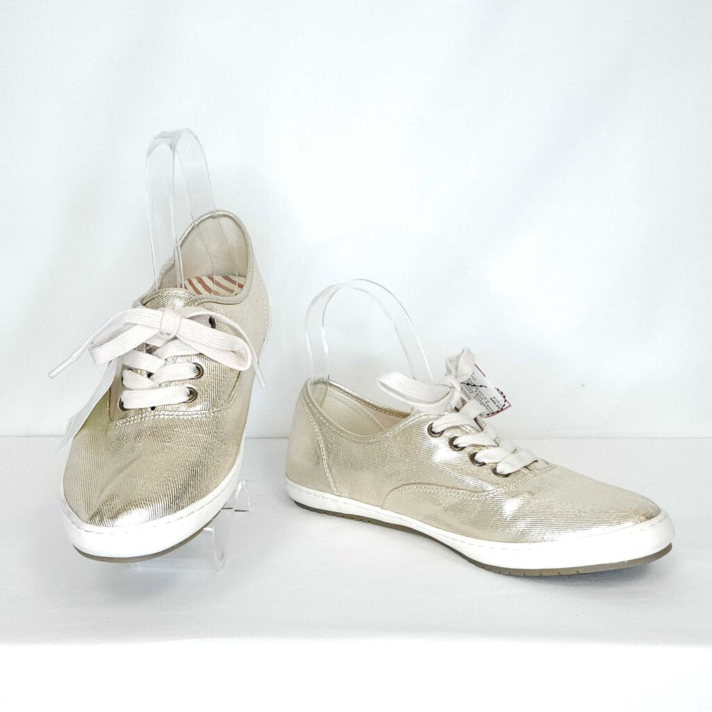 Taos Low Rise Sneakers