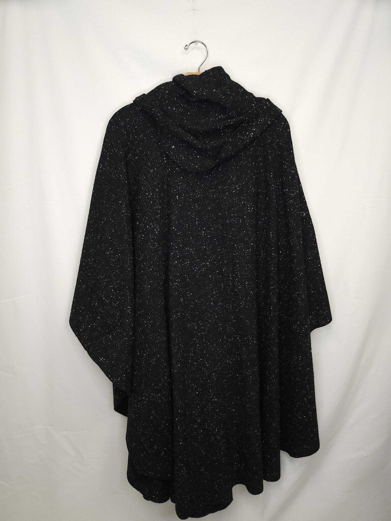 Alex Hayes Heavy Poncho with Fur Tassel Vintage 1980s