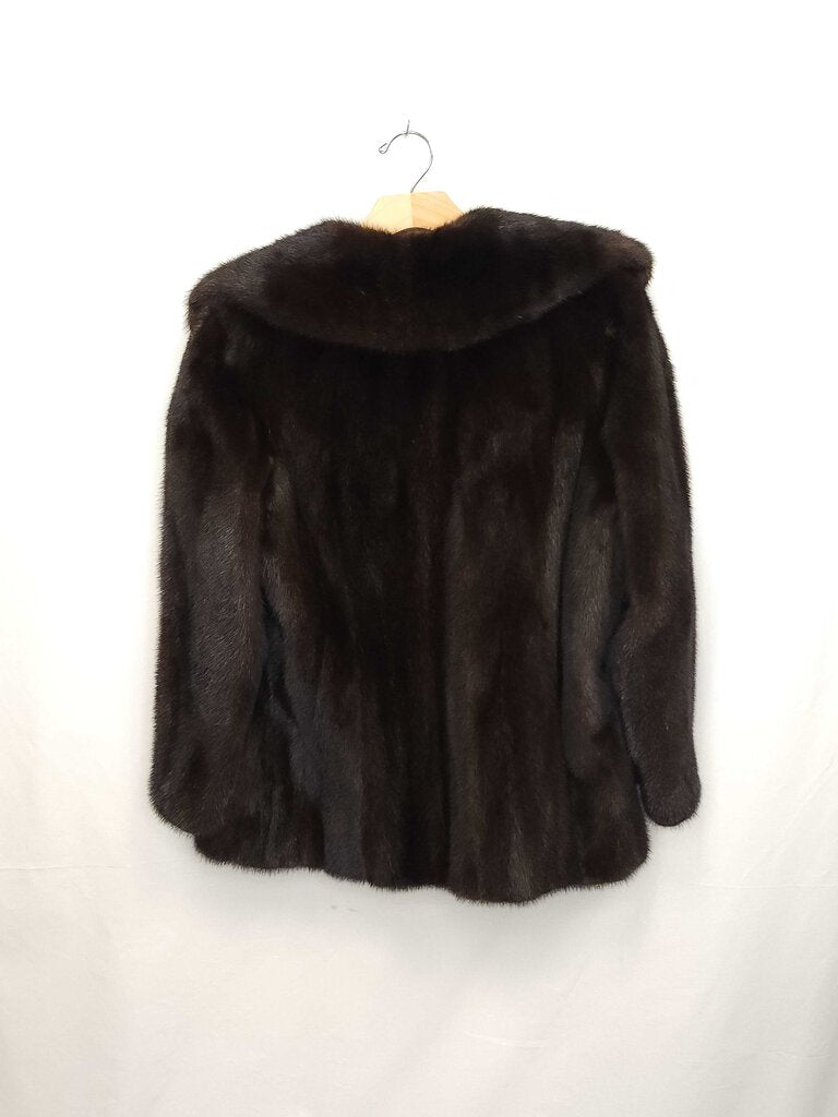 De Jongs Short Mink Coat