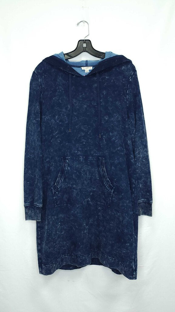 Jane & Delancey Hooded Dress