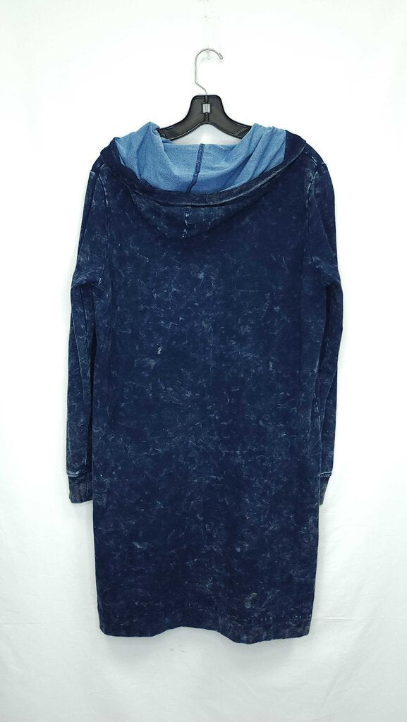 Jane & Delancey Hooded Dress