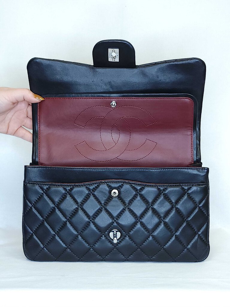 Chanel Jumbo Lambskin Double Flap Quilted Bag