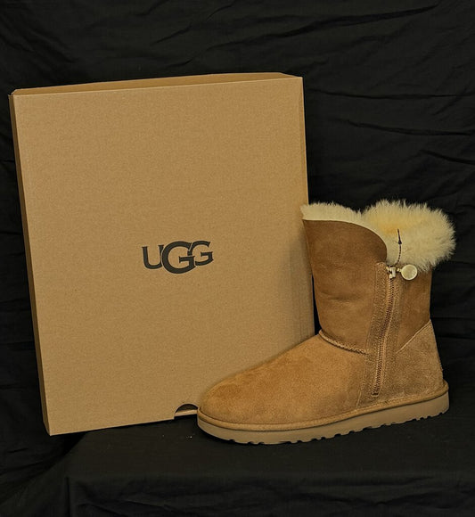 Uggs Bailey Zip Short