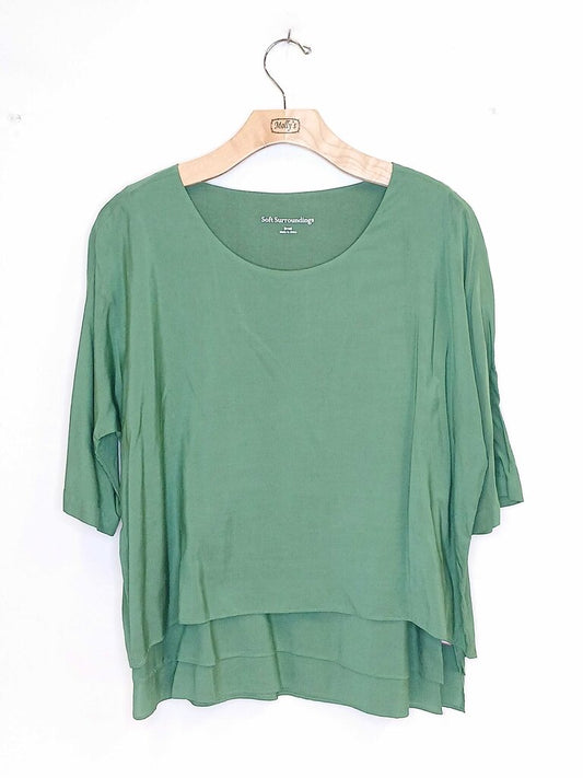 Soft Surroundings 3/4 Sleeve Ruffled Ends Top