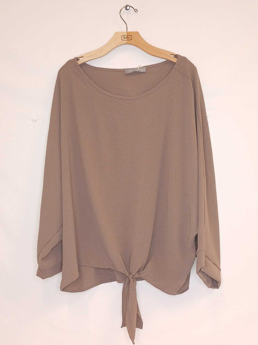 Pixi + Ivy Cropped Sleeve Blouse