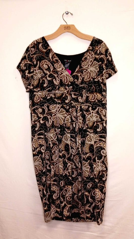 Patterned Short Sleeve Dress