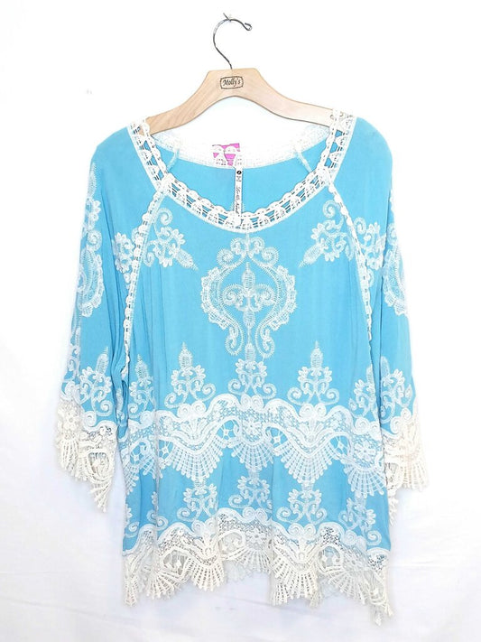 Leo & Nicole Loss Sleeve Embroidered Top