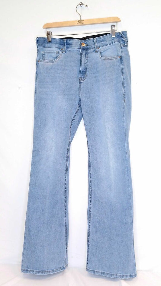 Sound Style French Fit & Flare Pants