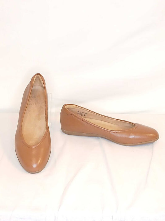 Naturalizer Leather Flats