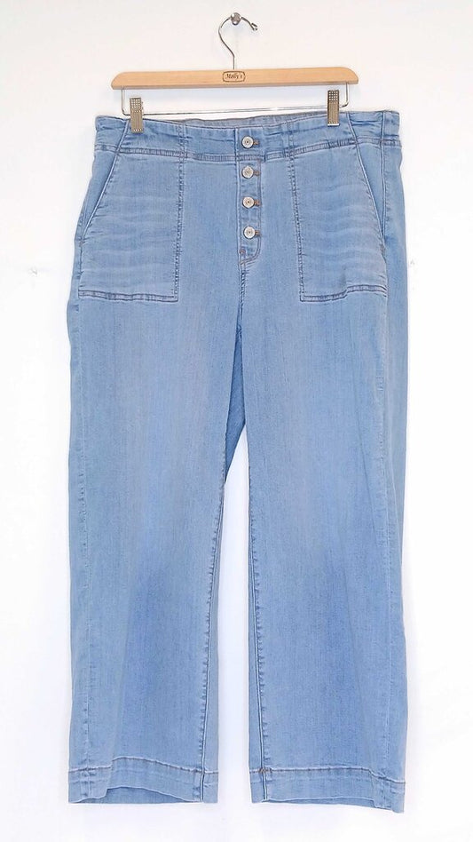 Chicos Wide Leg Ankle Jeans