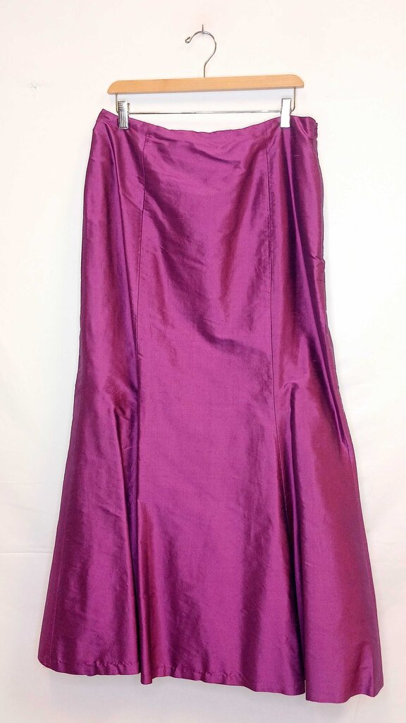 Shani Silk Jacket and Skirt Set