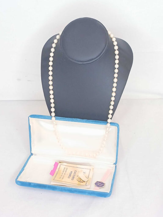 Cultured Pearls 18" Pearl Necklace 14K Gold Clasp